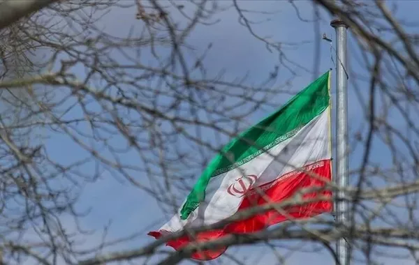 Tehran Blocks Return of Two French Embassy Staff