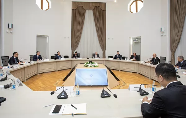 Azerbaijan, China Eye New Energy Projects in Caspian Sea