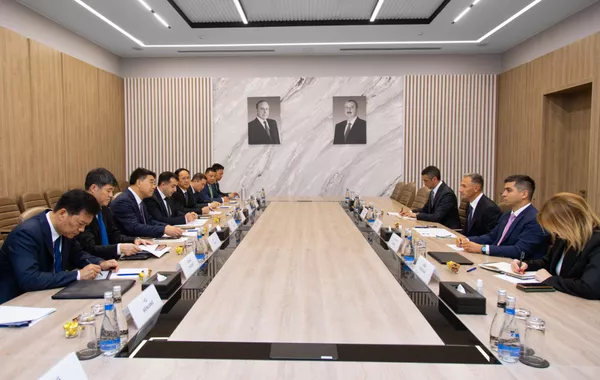 Azerbaijan, China Discuss Digitalization and Transport Cooperation