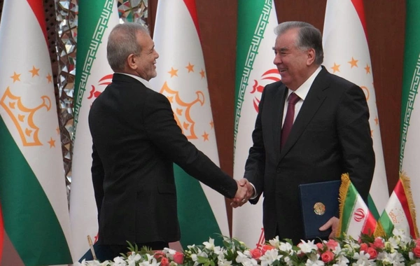 Iran, Tajikistan Ink 23 Cooperation Documents