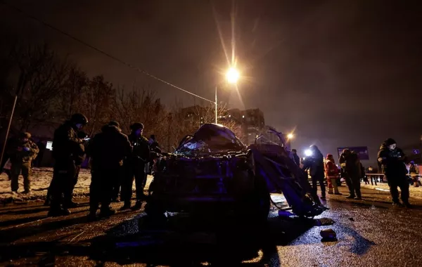 Russia Strikes Kyiv Ahead of Zelensky-Trump Peace Talks