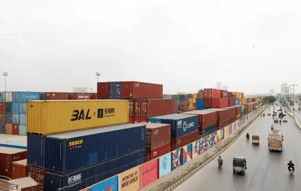 Iran’s Land Trade Routes Face Disruptions as Border Restrictions Tighten