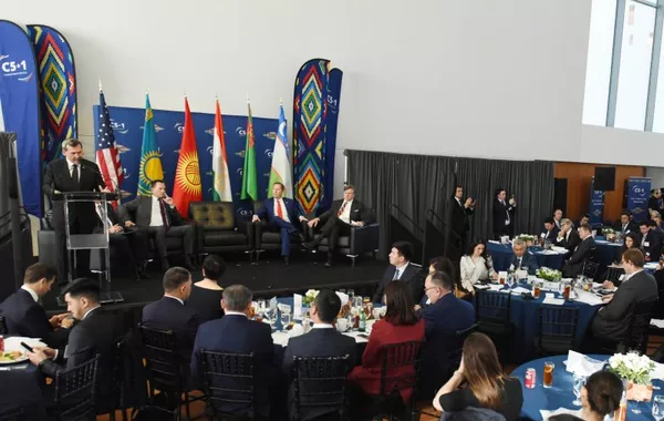 Tajikistan Showcases Major Investment Projects at C5+1 Business Conference in Washington