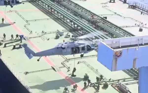 US Intercepts Another Iranian-Linked Oil Tanker in the Indian Ocean – VIDEO