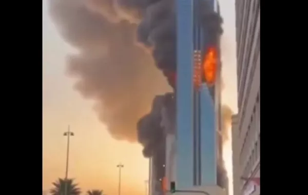 Bahrain Skyscraper Catches Fire After Iranian Missile Strike - VIDEO