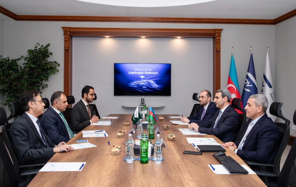 Azerbaijan, Pakistan Explore Prospects for Railway Cooperation