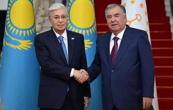 Kazakh, Tajik Presidents Tackle Key Regional and Global Issues in Dushanbe