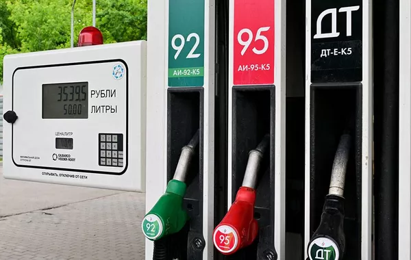 Russia's Fuel Crisis Deepens with New Restrictions in Moscow Region