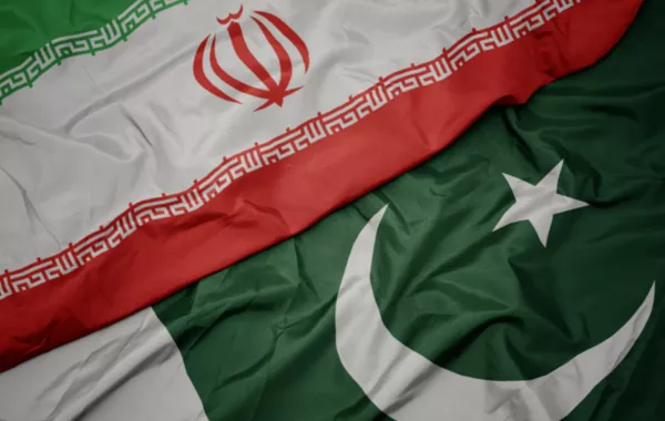 Top Iranian and Pakistani Generals Commit to Eradicating Cross-Border Terrorism