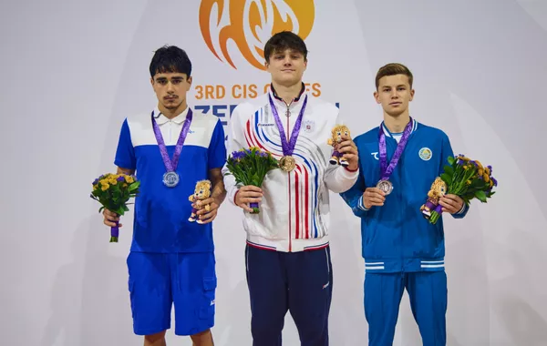 Azerbaijani Swimmer Wins Silver at 3rd CIS Games