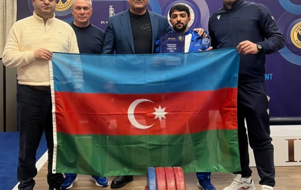 Azerbaijani Weightlifter Secures Gold at Georgia Tournament