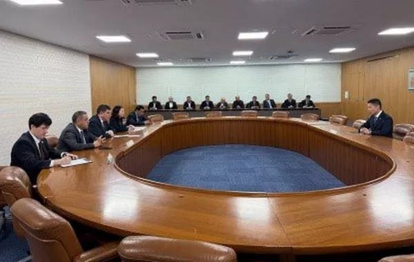 Uzbek Delegation Visits Hiroshima to Boost Business Ties