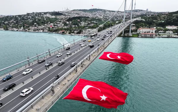 Türkiye's Economy Grows 4.8% in Q2, Surpassing Expectations