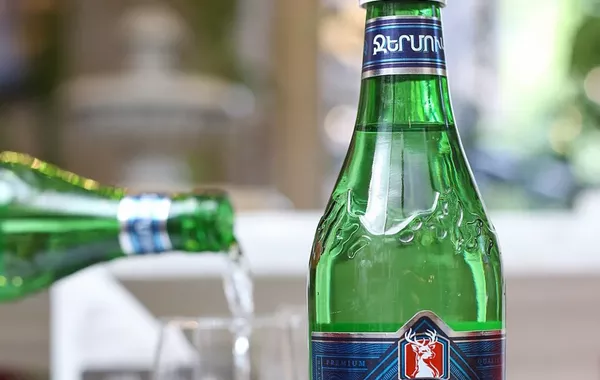 Russia Blocks Armenian Alcohol and Mineral Water Imports