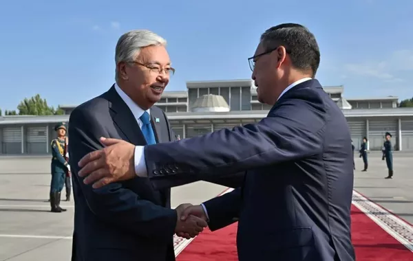 Kazakh Leader Wraps Up Landmark Visit to Kyrgyz Republic