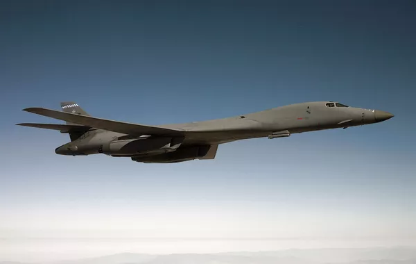 US B-1 Bombers Strike Targets Deep Inside Iran - VIDEO
