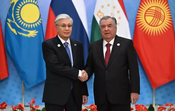 Kazakh President Arrives at Palace of Nation in Dushanbe for CIS Summit