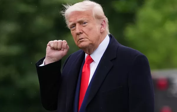 Trump Calls for Iran's 'Unconditional Surrender