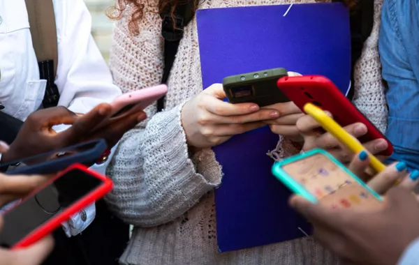 Uzbekistan Mulls Ban On Social Media Access For Children Under 16