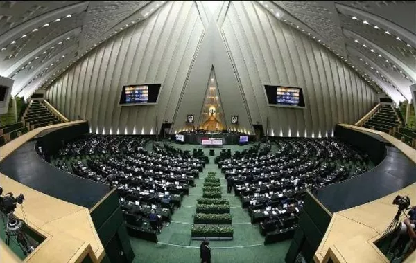 Iran Parliament Backs Accession to Makkah Anti-Corruption Treaty
