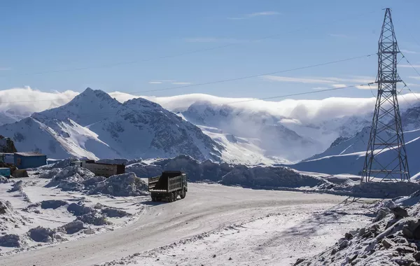 Rock Collapse Kills One at Kyrgyzstan’s Jerooy Mine