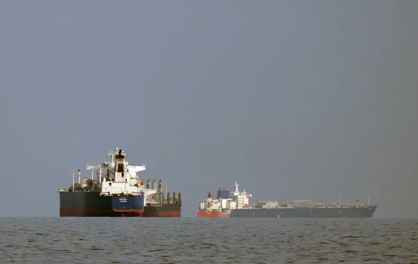 Strait of Hormuz Vessel Traffic Reaches Post-War High