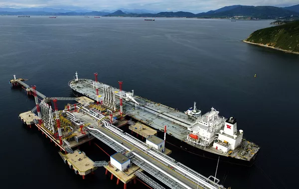 Russian Crude Exports Face Growing Shipping Bottlenecks