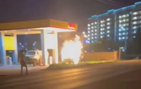 Three Killed After Car Bursts Into Flames in Kazakhstan's Aktobe - VIDEO