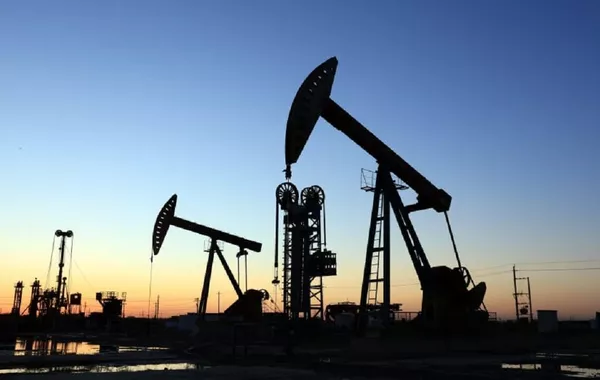 Morgan Stanley Forecasts Major Oil Glut in 2027