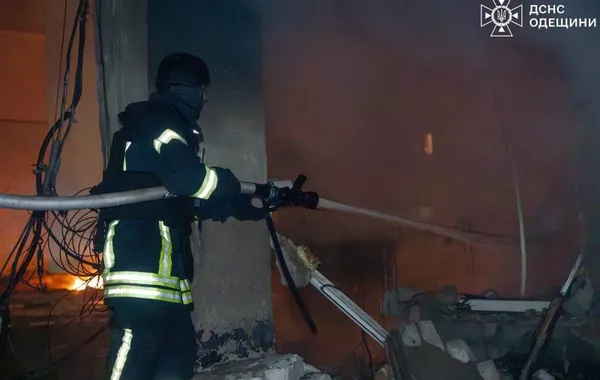 Russian Strikes Hit Odesa, Damaging Homes and Hospitals