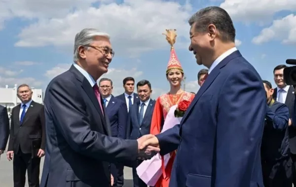 Tokayev Congratulates Xi Jinping on Birthday, Hails Kazakhstan–China Golden Era