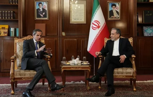 Iran Warns Responding to Any E3 Improper Political Moves
