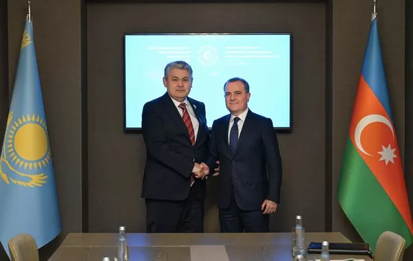 Azerbaijani, Kazakh FMs Align on Future Cooperation Plans