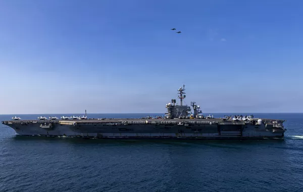 US Fires on Iranian Vessel Approaching USS Abraham Lincoln