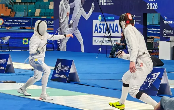 Kazakh Fencers Make Strong Start at FIE Épée World Cup