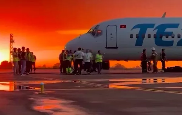 Russian Passengers Stranded at Bishkek Airport After Plane Incident - VIDEO