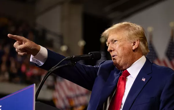 Trump Warns Iran Would Be 'Blown Off the Face of the Earth' If US Ships Attacked
