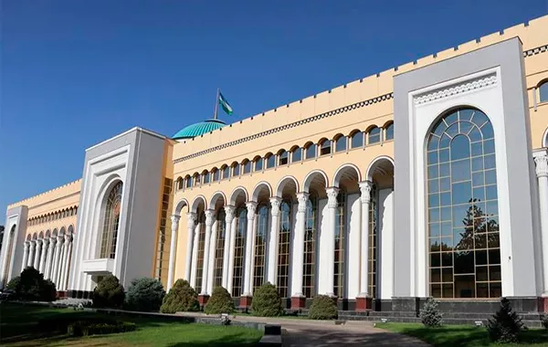 Uzbekistan Alerts Citizens to Heightened US Immigration Raids