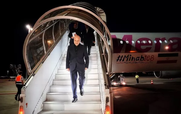 Iranian Delegation Arrives in Switzerland for High-Stakes Talks with US