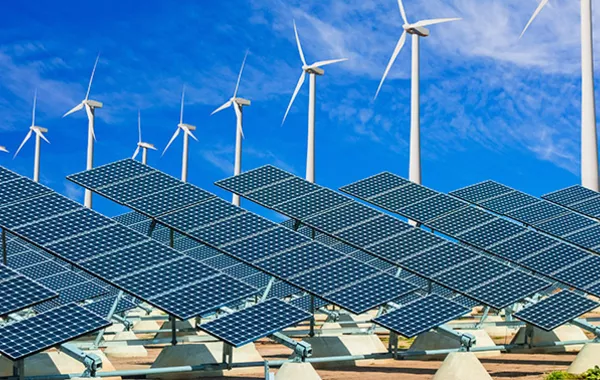 Türkiye’s 120 GW Solar-Wind Plan Essential for Energy Security