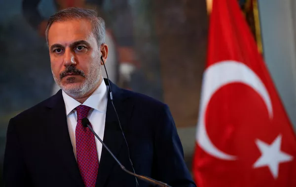 Turkish FM Tours Azerbaijan's Pavilion at IDEF 2025