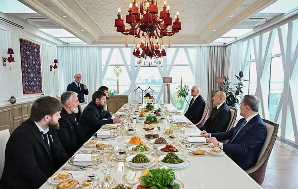 Azerbaijani President and Chechen Leader Have Lunch Together