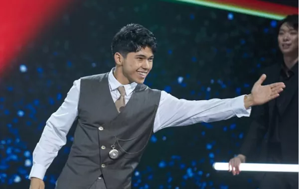 Turkmen Singer Captivates Jury, Ranks Among Top at Silk Way Star Launch