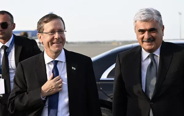 Israeli President Arrives in Azerbaijan for CICA Summit