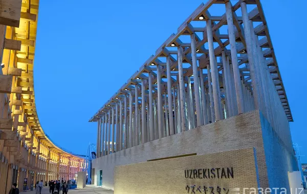 Uzbekistan's Pavilion Wows Kazakh Delegation with Cutting-Edge Design, Interactive Tech at EXPO 2025