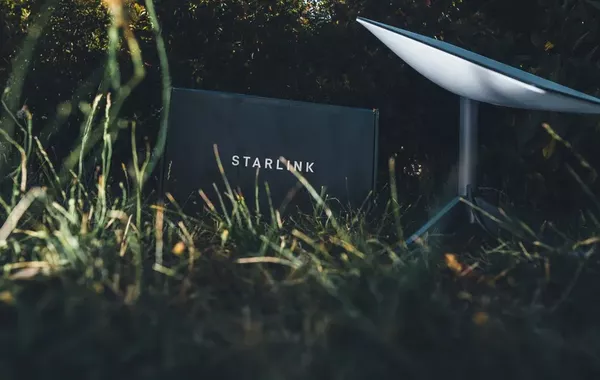 SpaceX Reportedly Restricts Starlink Services for Ukrainian Military