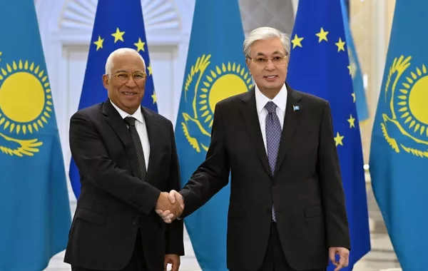Kazakh Leader Welcomes European Council President