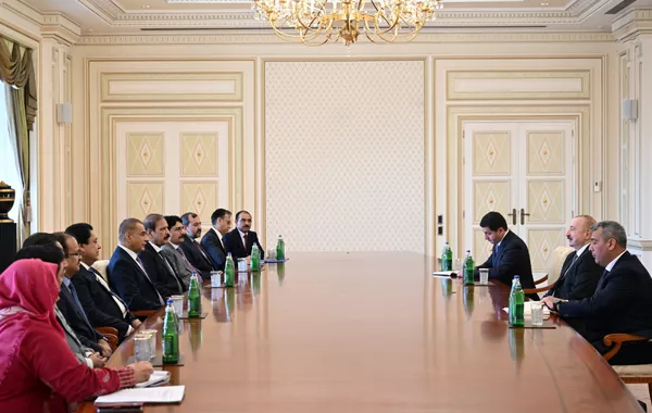 Azerbaijan’s President Hails Excellent Level of Political Ties with Pakistan