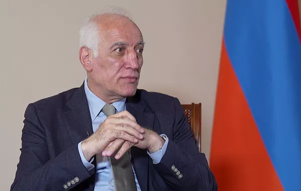 Armenia Ready to Open Border With Türkiye, President Says