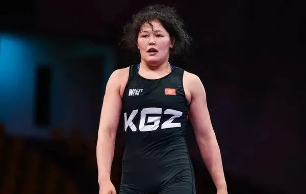 Kyrgyz Wrestler Battles for Bronze at U20 World Wrestling Championships in Bulgaria